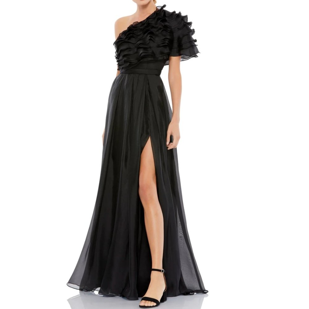 Mac Duggal Ruffle Layered One Shoulder Gown in Black Size 4